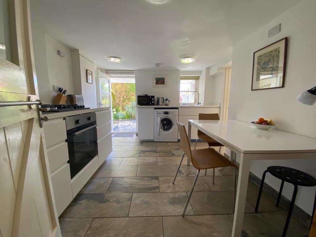 Апартаменти Clifton Garden Flat With Parking Бристоль Екстер'єр фото